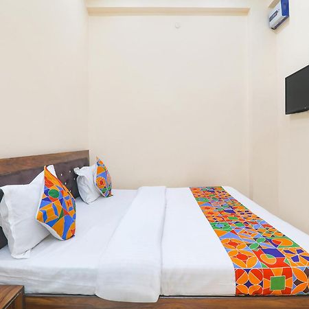 Fabhotel Rk Palace Ayodhya Buitenkant foto