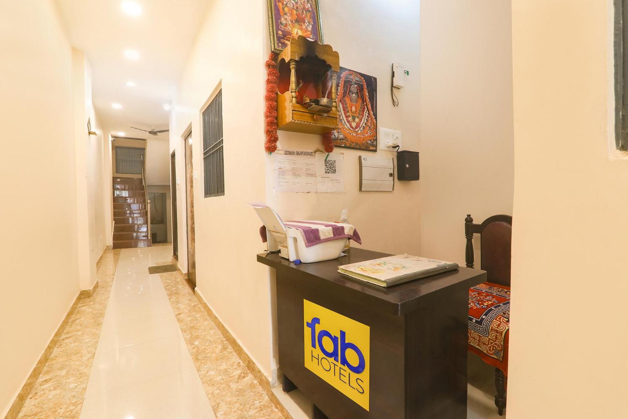 Fabhotel Rk Palace Ayodhya Buitenkant foto