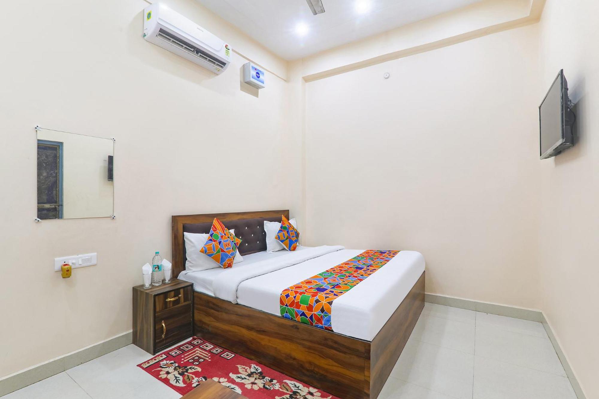 Fabhotel Rk Palace Ayodhya Buitenkant foto